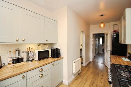 5 bedroom Semi-detached house for sale in Millstone Lane, Syston, LE7