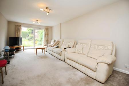 2 bedroom Detached bungalow for sale in Moorgate Avenue, Birstall, LE4