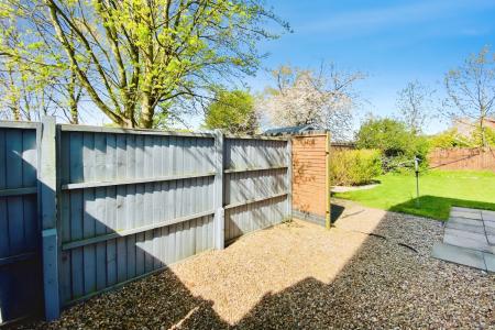 2 bedroom End of terrace house for sale in Moorland Road, Syston, LE7