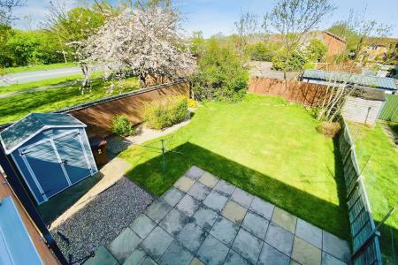 2 bedroom End of terrace house for sale in Moorland Road, Syston, LE7