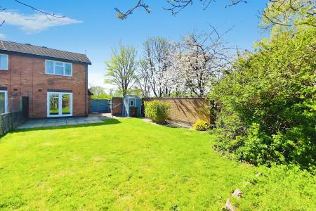 2 bedroom End of terrace house for sale in Moorland Road, Syston, LE7