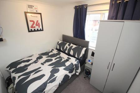 3 bedroom Semi-detached house for sale in Moorland Road, Syston, LE7