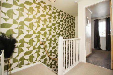 3 bedroom Semi-detached house for sale in Moorland Road, Syston, LE7