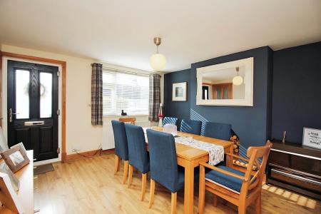 4 bedroom Semi-detached bungalow for sale in Mostyn Avenue, Syston, LE7