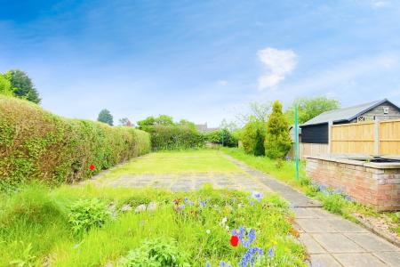 2 bedroom Semi-detached bungalow for sale in Mostyn Avenue, Syston, LE7