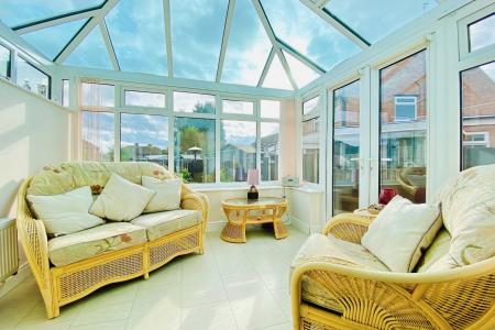 3 bedroom Semi-detached house for sale in Mostyn Avenue, Syston, LE7