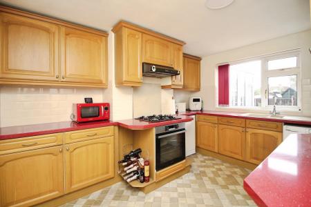 3 bedroom Semi-detached house for sale in Mostyn Avenue, Syston, LE7