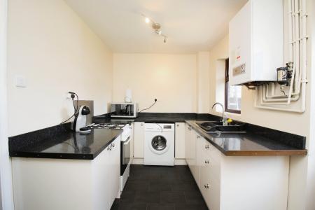 2 bedroom Terraced House for sale in Nelson Street, Syston, LE7