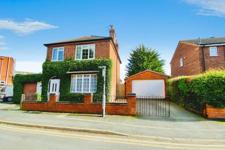 3 bedroom Detached house for sale in Nelson Street, Syston, LE7
