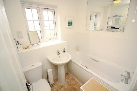 3 bedroom Town house for sale in New Avenue, Rearsby, LE7