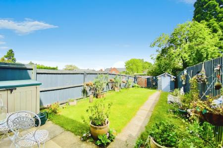 3 bedroom Town house for sale in New Avenue, Rearsby, LE7