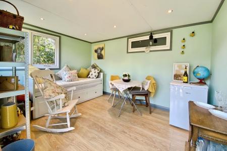 3 bedroom End of terrace house for sale in New Street, Queniborough, LE7