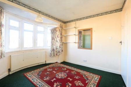 3 bedroom Semi-detached house for sale in Northdown Drive, Thurmaston, LE4