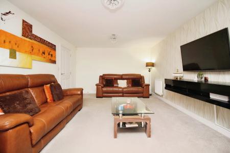 4 bedroom Detached house for sale in Nurseryman Way, Rearsby, LE7