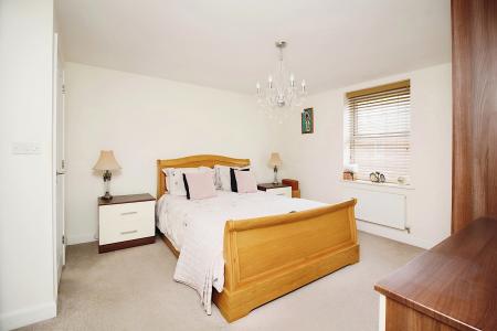 4 bedroom Detached house for sale in Nurseryman Way, Rearsby, LE7