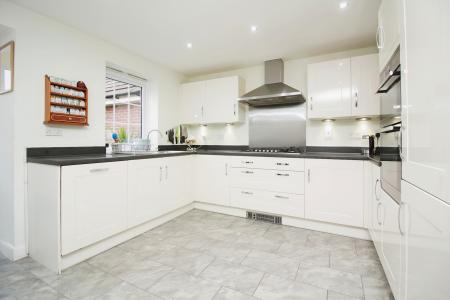 4 bedroom Detached house for sale in Nurseryman Way, Rearsby, LE7