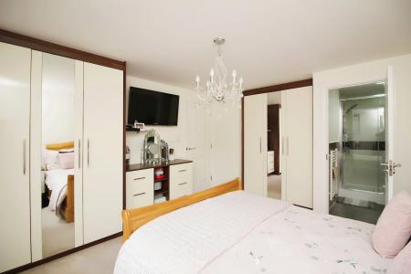 4 bedroom Detached house for sale in Nurseryman Way, Rearsby, LE7