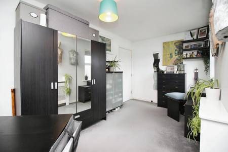 2 bedroom Flat for sale in Old Station Road, Syston, LE7