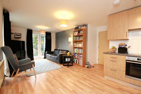 2 bedroom Flat for sale in Old Station Road, Syston