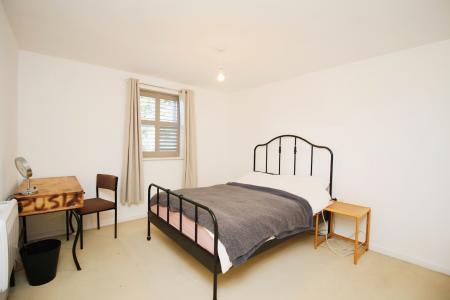 2 bedroom Flat for sale in Old Station Road, Syston, LE7