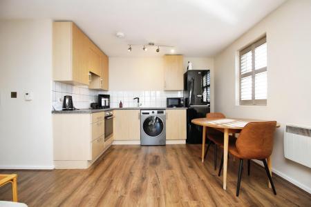 2 bedroom Flat for sale in Old Station Road, Syston, LE7