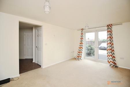 2 bedroom Ground floor maisonette for sale in Old Station Road, Syston, LE7