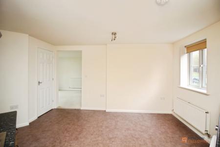 2 bedroom Ground floor maisonette for sale in Old Station Road, Syston, LE7