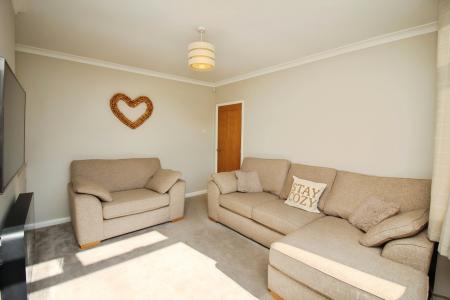 5 bedroom Semi-detached house for sale in Orchard Road, Birstall, LE4