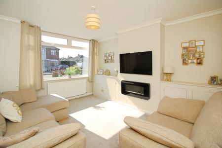 5 bedroom Semi-detached house for sale in Orchard Road, Birstall, LE4