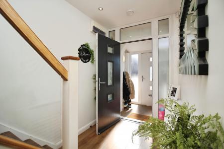 5 bedroom Semi-detached house for sale in Orchard Road, Birstall, LE4