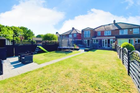 5 bedroom Semi-detached house for sale in Orchard Road, Birstall, LE4