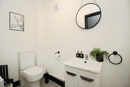 5 bedroom Semi-detached house for sale in Orchard Road, Birstall, LE4