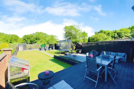 5 bedroom Semi-detached house for sale in Orchard Road, Birstall, LE4