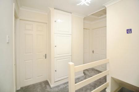 4 bedroom Semi-detached house for sale in Oriel Drive, Syston, LE7