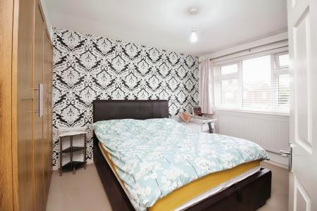 4 bedroom Semi-detached house for sale in Oriel Drive, Syston, LE7