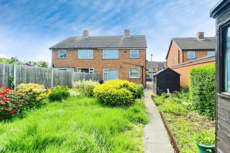 3 bedroom Semi-detached house for sale in Oriel Drive, Syston, LE7
