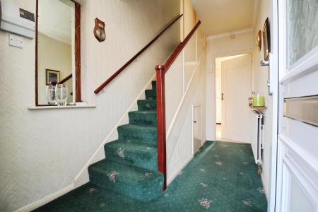 4 bedroom Semi-detached house for sale in Parkdale Road, Thurmaston, LE4