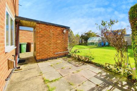 4 bedroom Semi-detached house for sale in Parkdale Road, Thurmaston, LE4