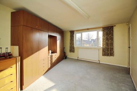 4 bedroom Semi-detached house for sale in Parkdale Road, Thurmaston, LE4