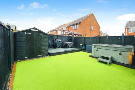 3 bedroom Town house for sale in Partridge close, Syston, LE7