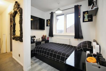 3 bedroom Town house for sale in Partridge close, Syston, LE7