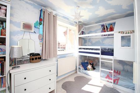 3 bedroom Town house for sale in Partridge Close, Syston, LE7