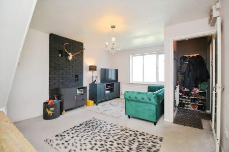 3 bedroom Town house for sale in Partridge Close, Syston, LE7