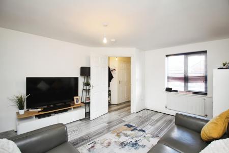 3 bedroom Semi-detached house for sale in Pasture Drive, Birstall, LE4