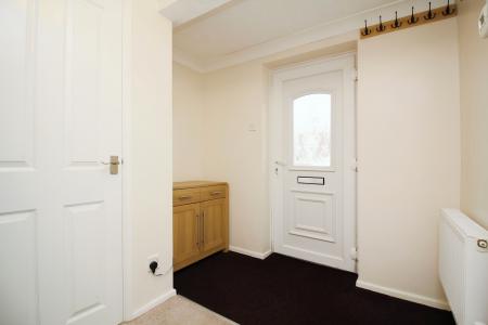 4 bedroom Semi-detached house for sale in Pembroke Avenue, Syston, LE7