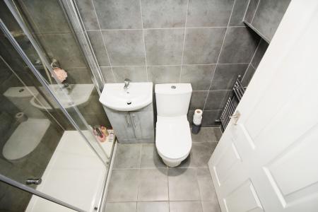 4 bedroom Semi-detached house for sale in Pembroke Avenue, Syston, LE7