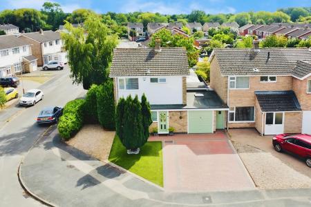 3 bedroom Detached house for sale in Ploughmans Lea, East Goscote, LE7