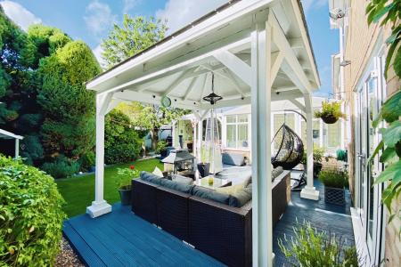 3 bedroom Detached house for sale in Ploughmans Lea, East Goscote, LE7