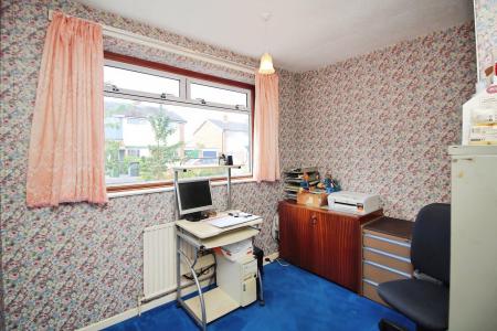 3 bedroom Detached house for sale in Ploughmans Lea, East Goscote, LE7