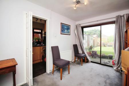 3 bedroom Semi-detached house for sale in Plumtree Way, Syston, LE7